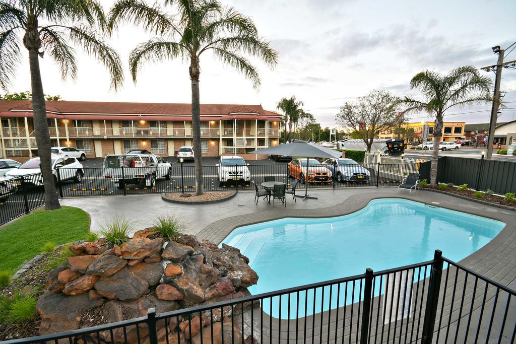 The Aberdeen Motel Даббо Экстерьер фото