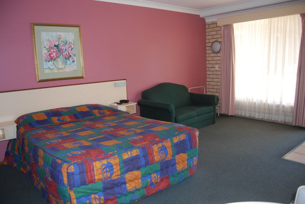 The Aberdeen Motel Даббо Экстерьер фото