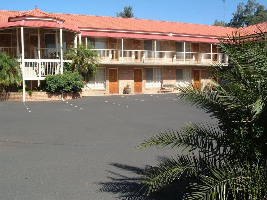 The Aberdeen Motel Даббо Экстерьер фото