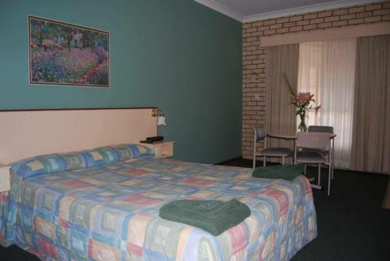 The Aberdeen Motel Даббо Экстерьер фото